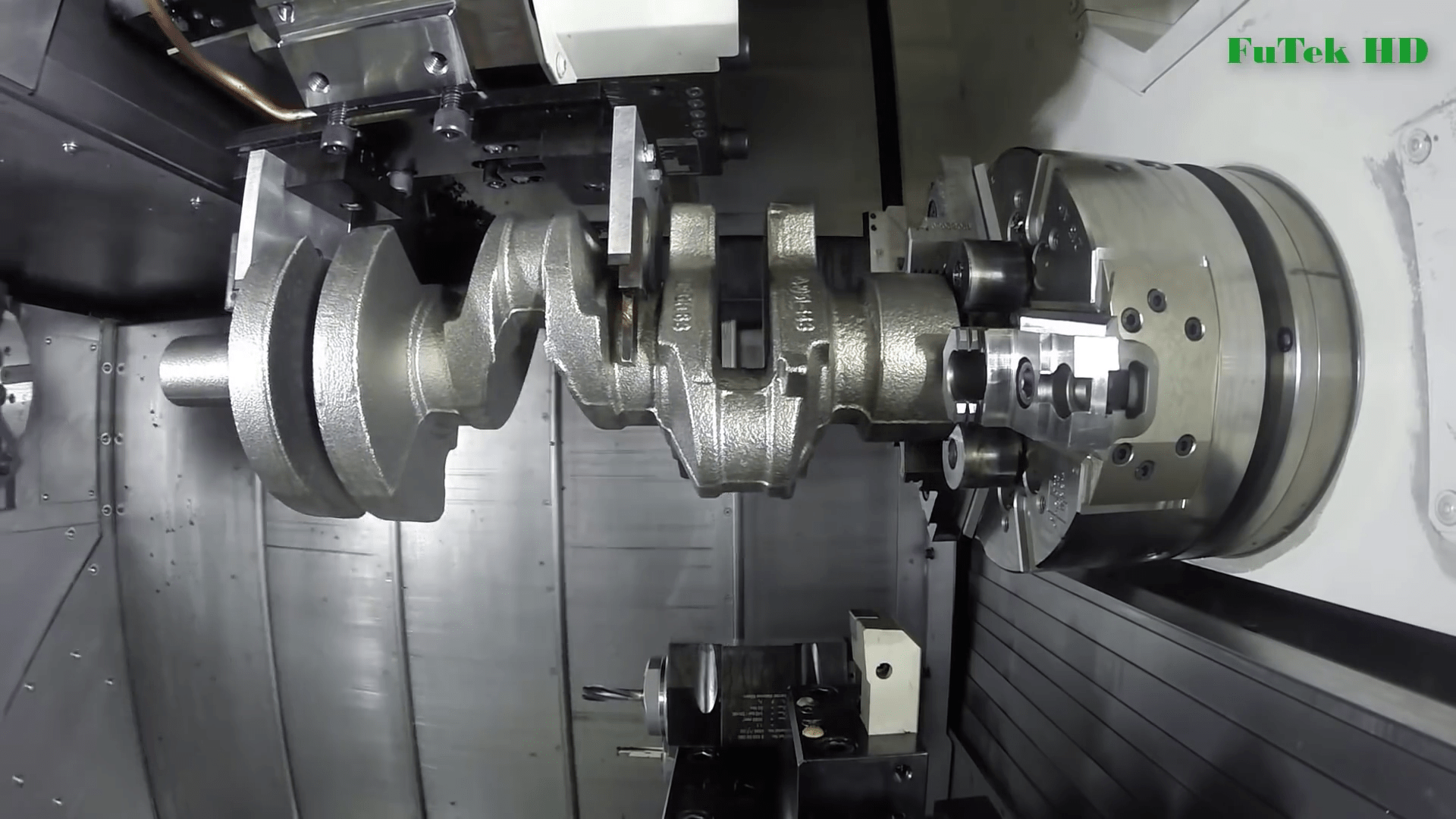 七扭八拐的曲軸是如何加工的？——揭秘金屬加工機械制造的奧秘（動圖版）